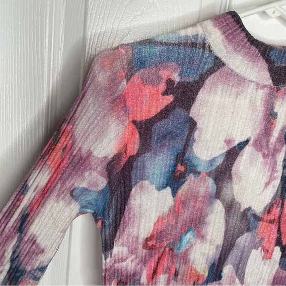 Pilcro Anthropologie Velvet Floral Turtleneck Sweater Top Flared Sleeve S - Picture 6 of 12